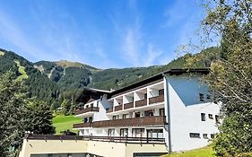 Apartment Schihuette By Interhome